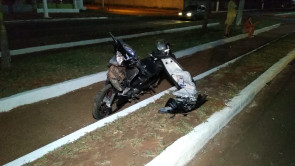 Homem morre no Hospital da Vida após bater moto na traseira de carro em Dourados