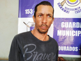 Dupla é presa pela Guarda Municipal após ser flagrada furtando fios de energia no Ceper do 3° Plano