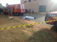 Arlindo Nogueira Fernandes foi morto na manhã desta sexta-feira no Jardim Noroeste. (Foto: Henrique Kawaminami)