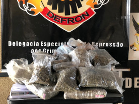 Homem é preso pela Defron com 22 pacotes de Skank em Dourados