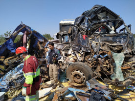 Acidente envolvendo 4 carretas deixa uma pessoa morta e outra gravemente ferida entre Dourados e Caarapó