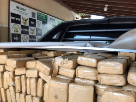 Jovem de 18 anos é preso pelo DOF com aproximadamente 1t de maconha na MS-156