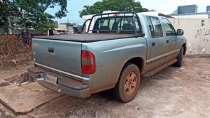 7 veículos ficam danificados após caminhonete invadir preferencial no centro de Dourados