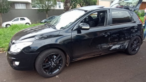 7 veículos ficam danificados após caminhonete invadir preferencial no centro de Dourados