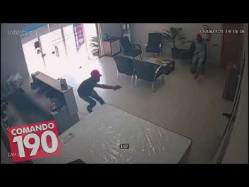 Comerciante reage a roubo, mata um assaltante e fere outro, em Ji Paraná – VIDEO DA AÇÃO