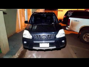 Paraguaios são presos com fuzis e carros de luxo na fronteira pela Defron