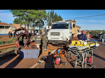 Acidente envolvendo 5 veículos deixa 2 feridos entre o trevo do DOF e da Bandeira