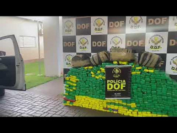 Polícia recupera veículo roubado em SP com quase meia tonelada de drogas