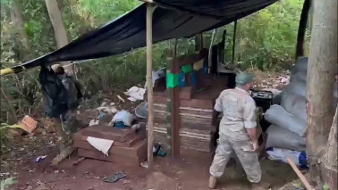 Polícia desmonta laboratório de maconha que abastecia crime organizado no RJ