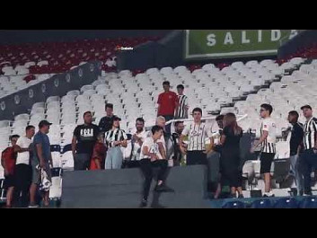 Everson, goleiro do Atlético-MG, é vítima de injúria racial durante partida pela Libertadores