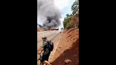 Acidente entre carretas e carro de passeio mata 2 motoristas e deixa feridos