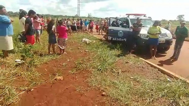 Clodoaldo Romeiro Ramires, de 18 anos, é assassinado com uma facada no peito no Residencial Monte Carlo em Dourados.